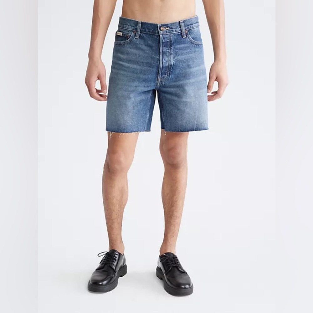 Calvin Klein Men’s Cut Off Medium Blue Denim Shorts Size 38 NWT